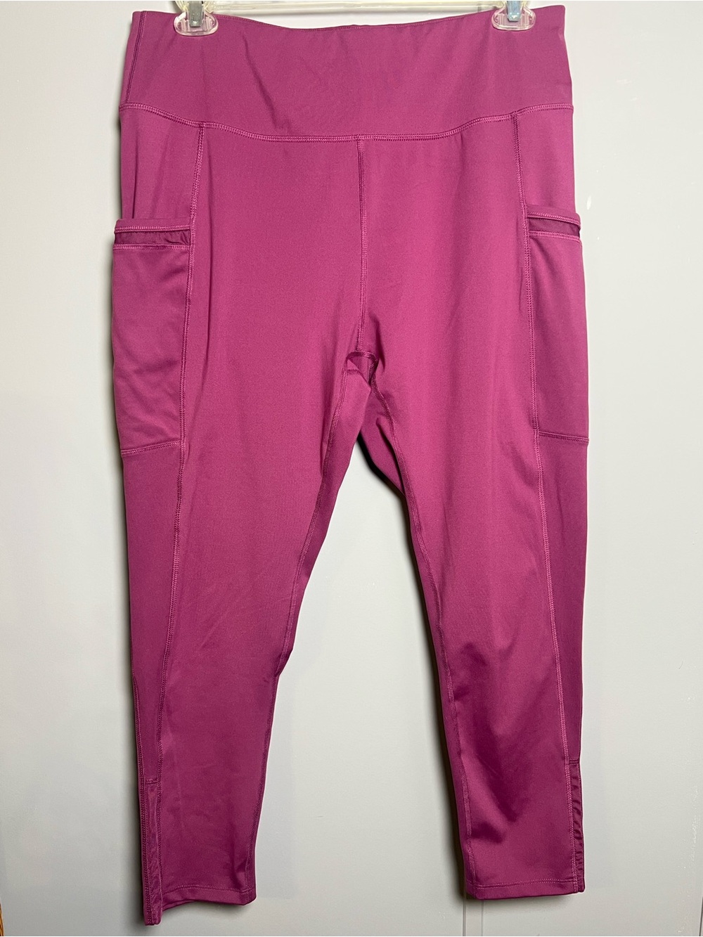 Cato Active Live Well Womens Plus 18/20W Pink/Magenta Capri Leggings Activewear